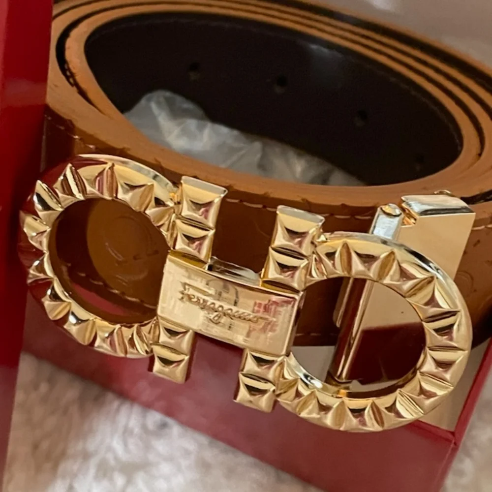 Women's Belt - Picture 2 of 4